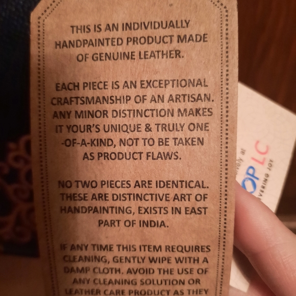 Marie Cat Leather Crossbody Bag - Picture 6 of 7